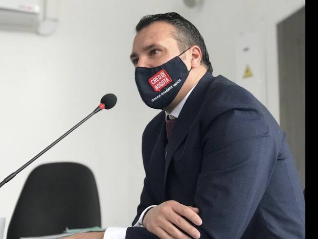 Concejal de Bogotá fue víctima del robo de su celular en medio de un atraco