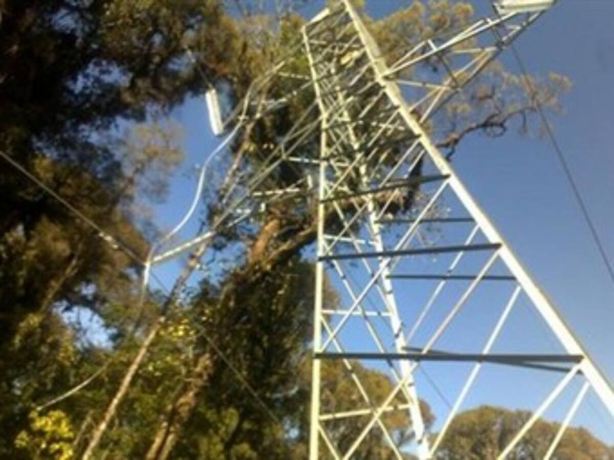 Siguen sin energía zonas rurales de Peque, Ituango y Toledo, tras atentado