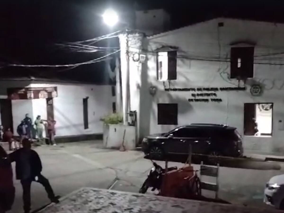 Comunidades de Tona protestaron por el cierre de la vía a Bucaramanga