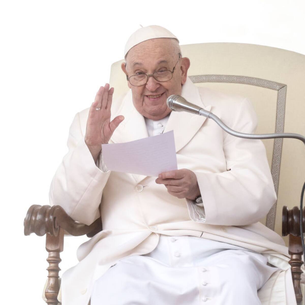 Papa Francisco publica libro: habla de Benedicto XVI, su futuro y su funeral