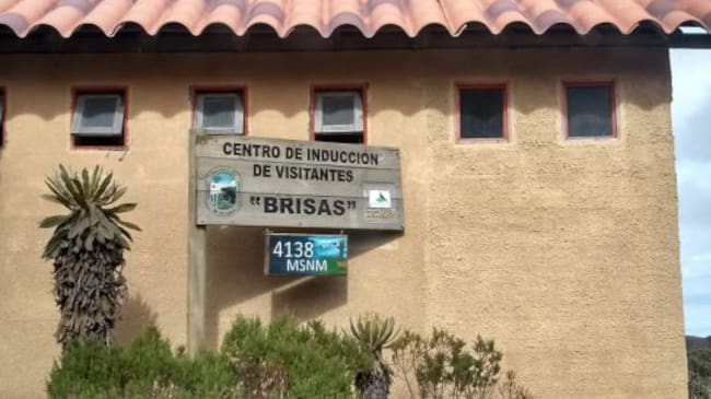 ingreso al Parque Nacional Natural Los Nevados