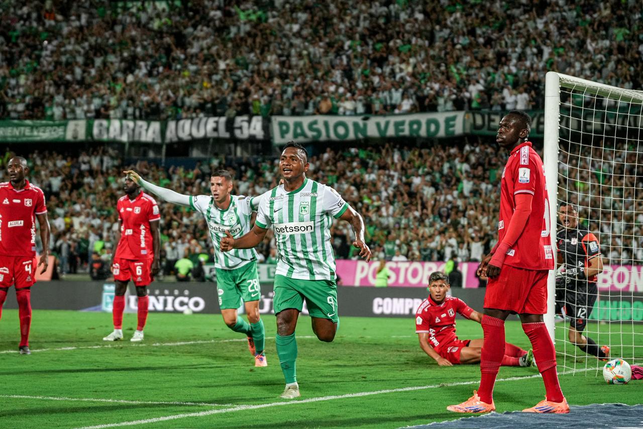 Nacional celebrando la victoria frente a América en el partido de ida por las semifinales de la Copa Colombia / Colprensa
