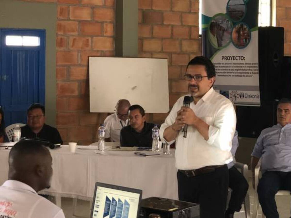 Miguel Ceballos: "La paz se construye a través del diálogo social"