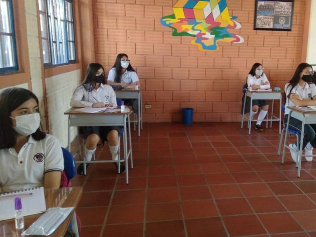 En el Quindío suspenden alternancia por riesgo de contagio en Semana Santa