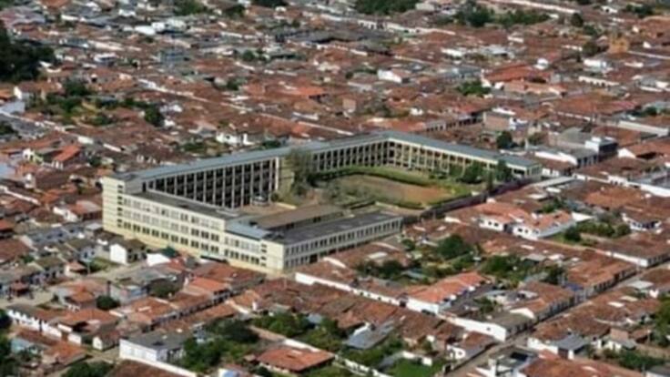 Rector José Luis Cortés Palomino