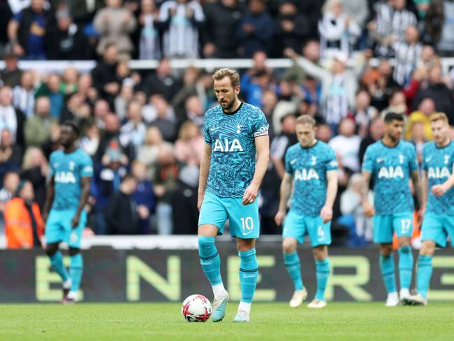 Jugadores del Tottenham en medio del partido ante Newcastle en el que cayeron  6-1 (Photo by Clive Brunskill/Getty Images)