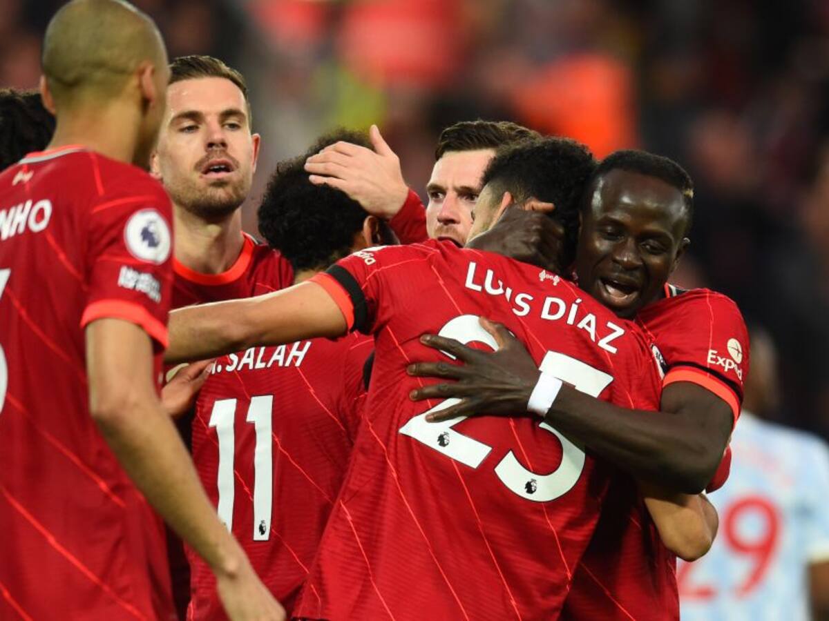 Liverpool golea al United con Luis Díaz como figura y es líder de Premier