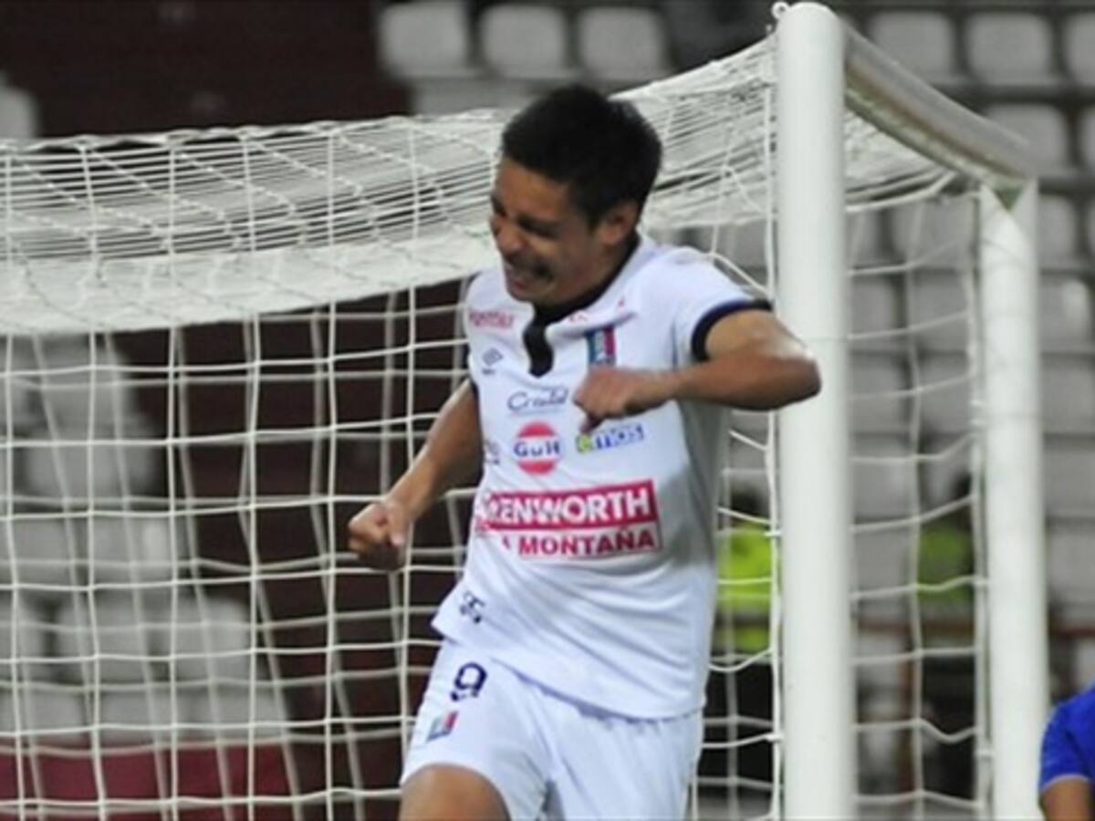 Once Caldas rescató un punto en casa desde el punto penal