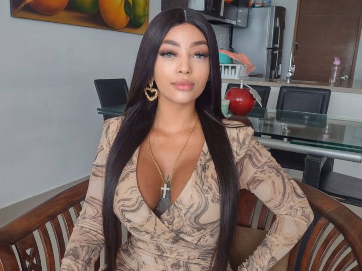 Policías recibieron unos 3000 dólares: mujer grabada en balcón de Cartagena