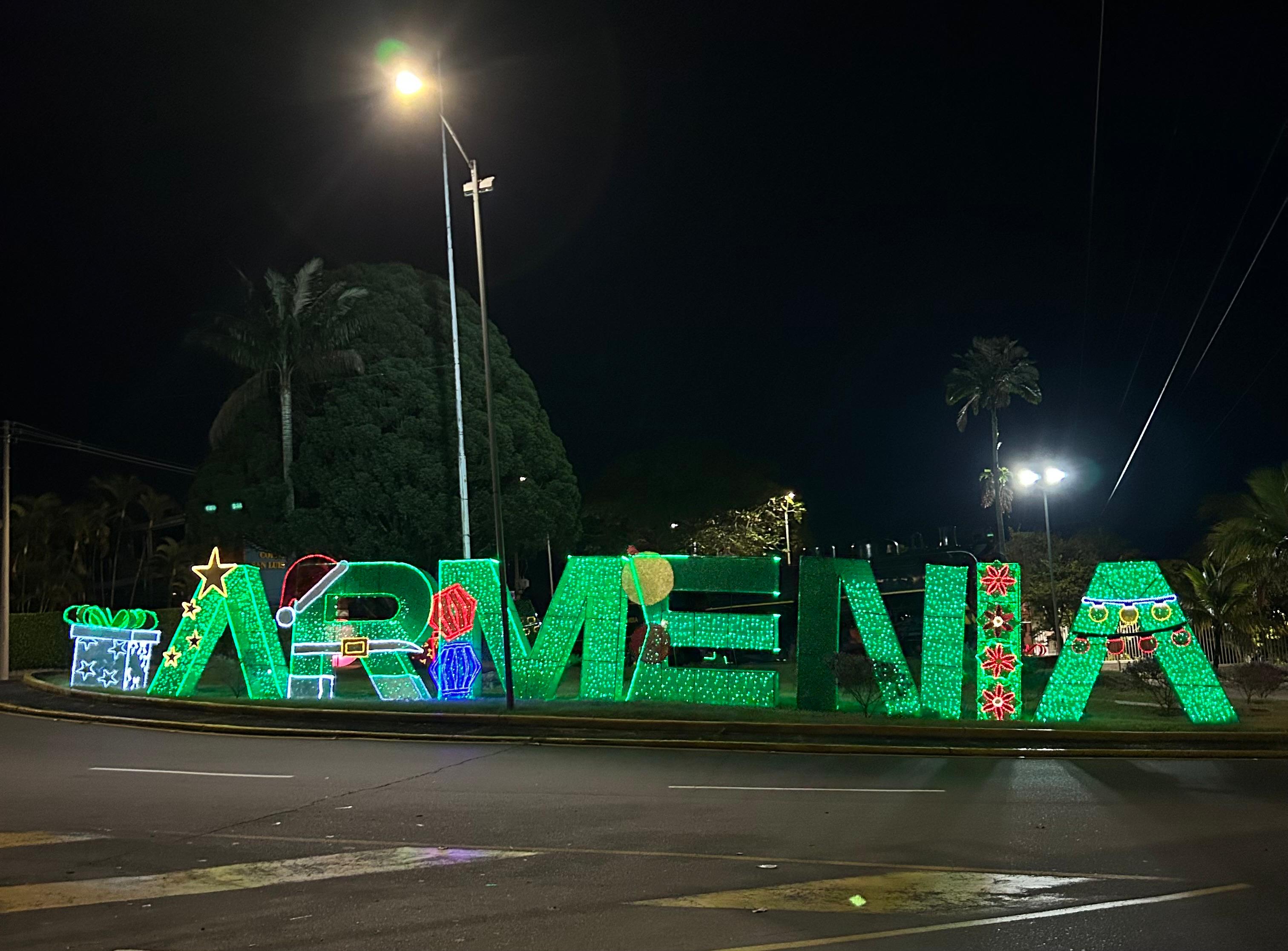 Alumbrado navideño en la ciudad de Armenia - Caracol Radio Armenia
