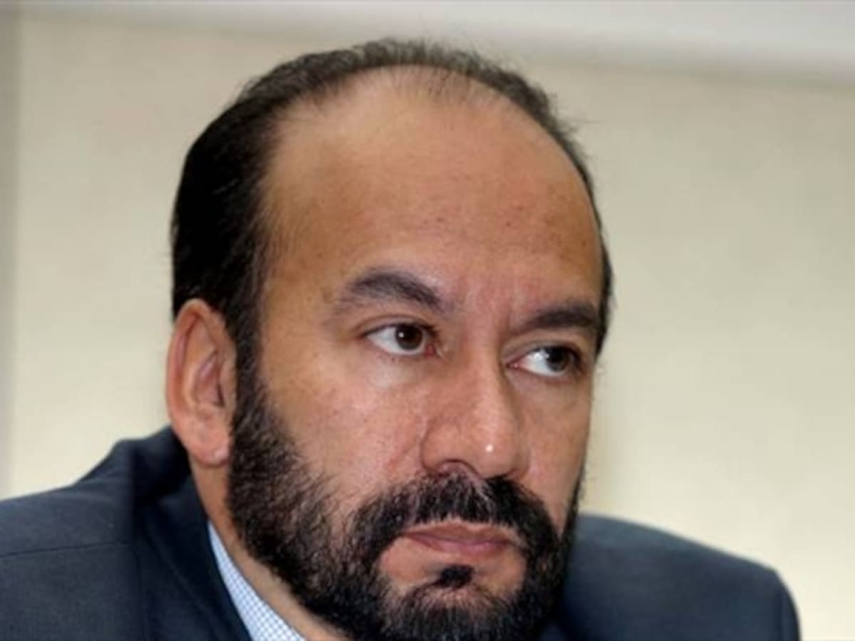 Presidente Santos aboga por total impunidad para las Farc: Alfredo Rangel