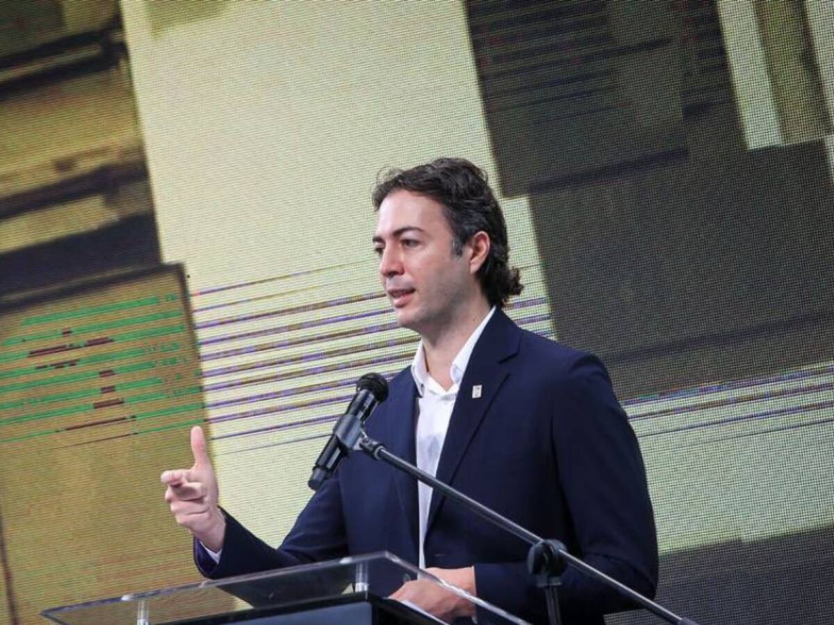 “Concejales no nos pueden hacer perder 2 billones”: Quintero sobre UNE