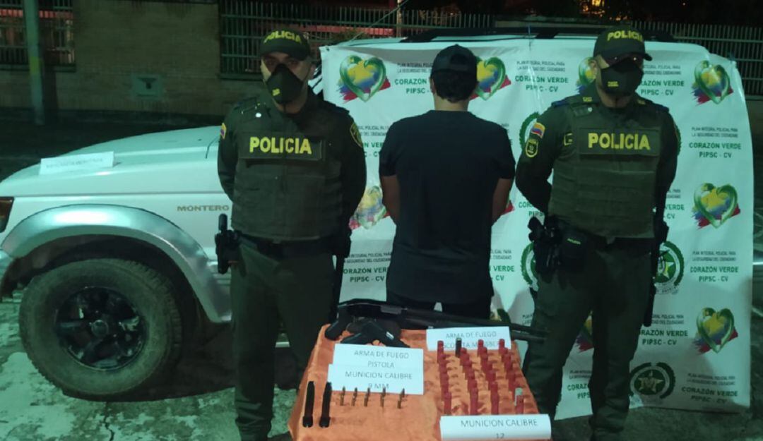 Incautan armas de fuego