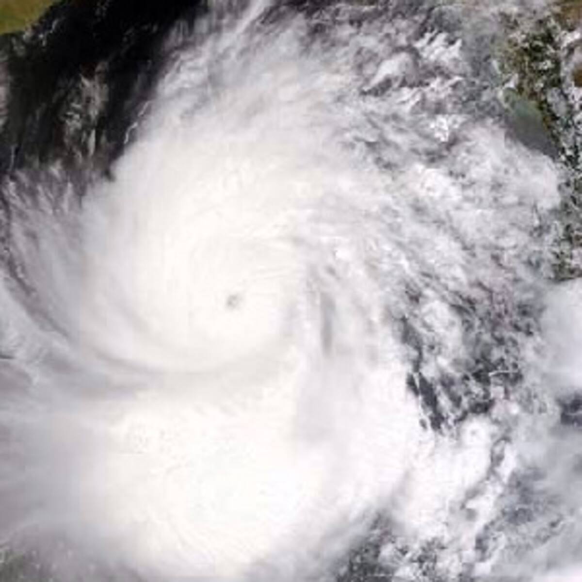 Se intensifica la vigilancia por presunto ciclón que afectará al Caribe