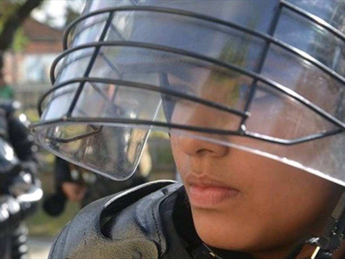 La Policía crea primer grupo del Esmad con mujeres en Medellín