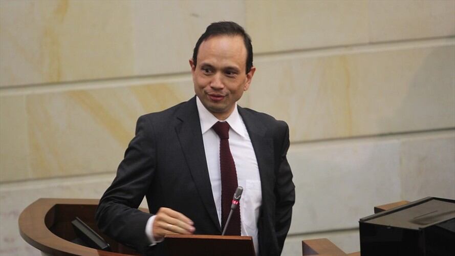 Según la Agencia Jurídica del Estado, el magistrado Carlos Bernal no estudió el caso, no permitió la recusación y debía haberse declarado impedido. Foto: Colprensa