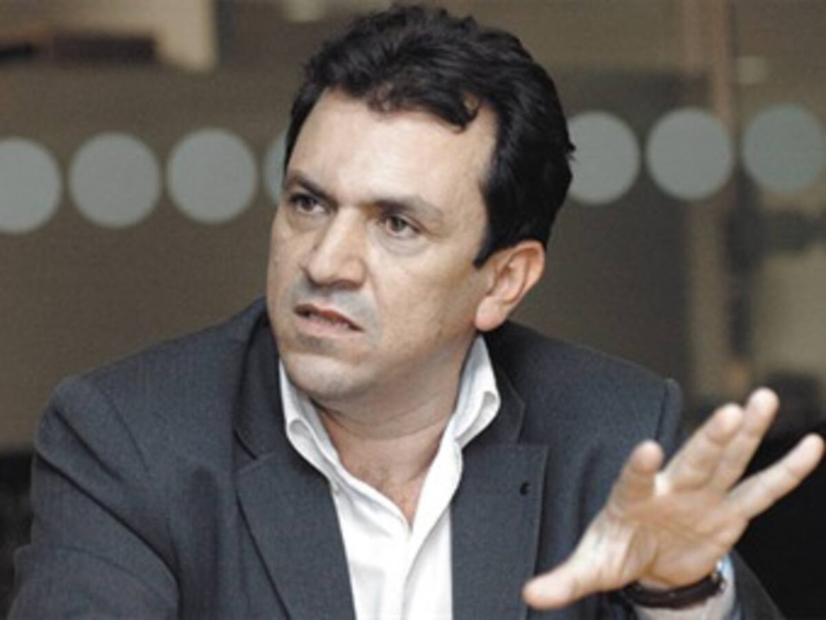 Alonso Salazar dice que no va al Partido Verde