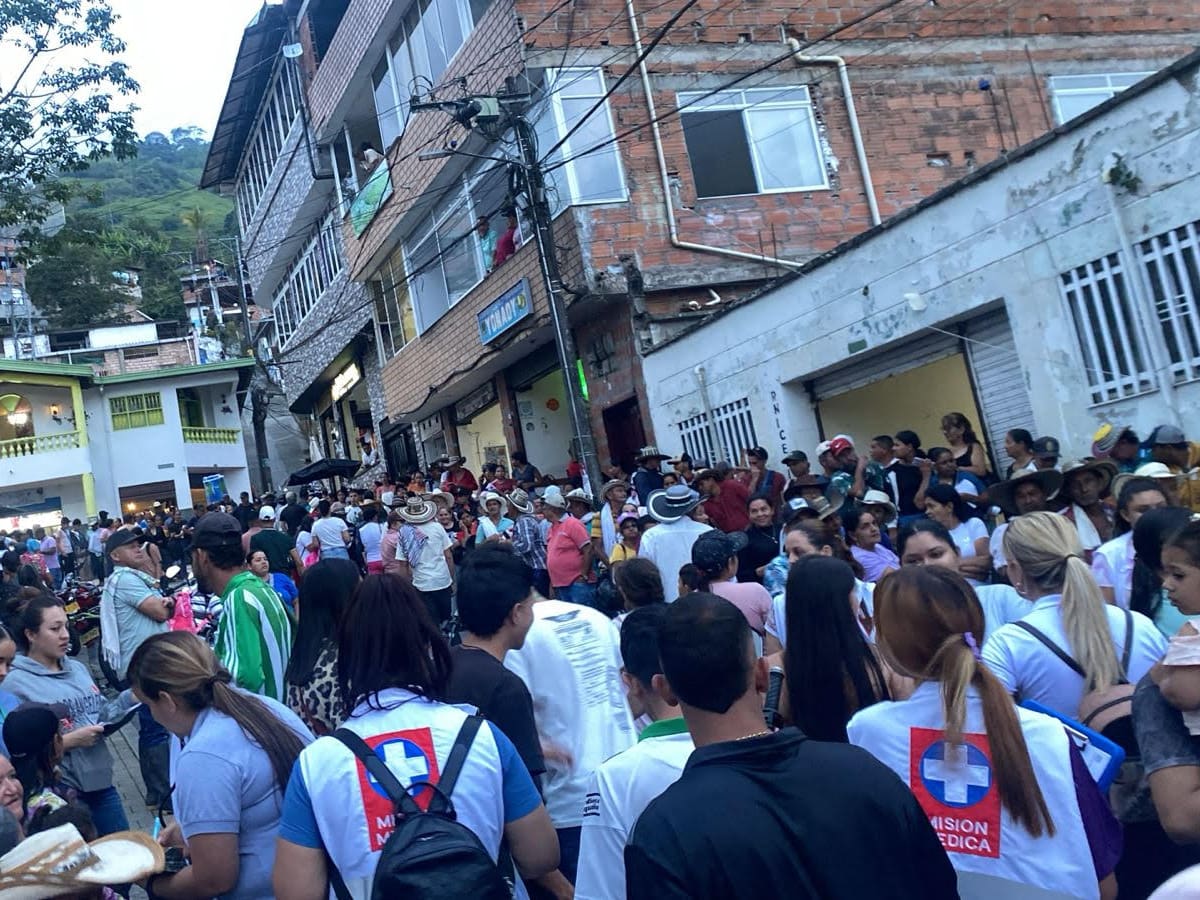 Gobernación de Antioquia pide al Ejército “arreciar operaciones contra criminales” en Briceño