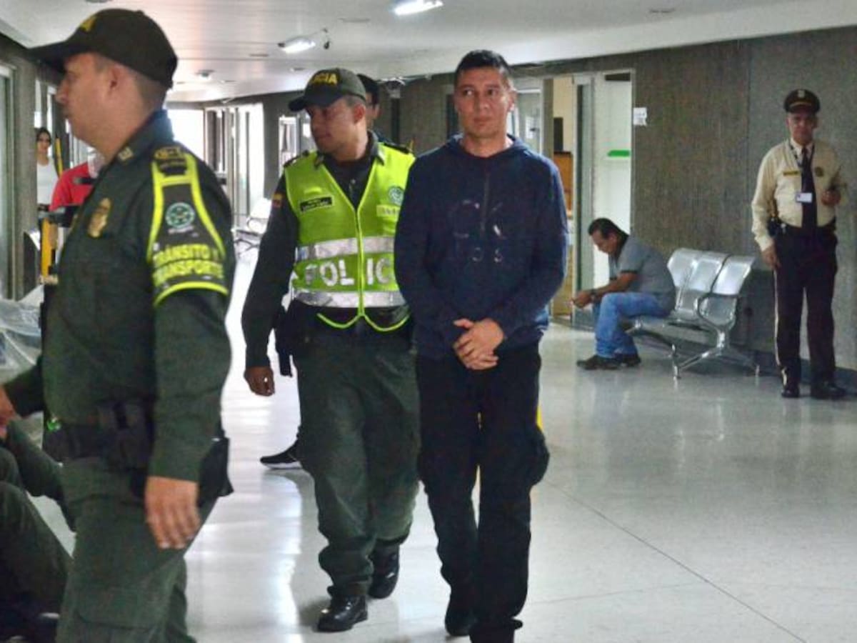 En su casa continuará el proceso el conductor que arrolló a un policía