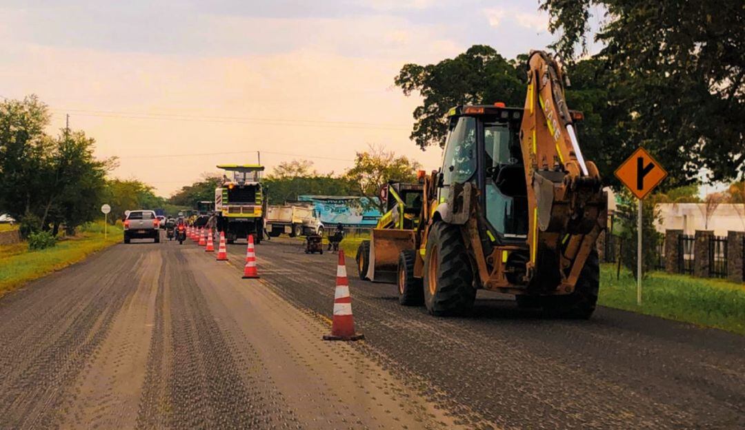 Obras en la vía Cambao - Manizales