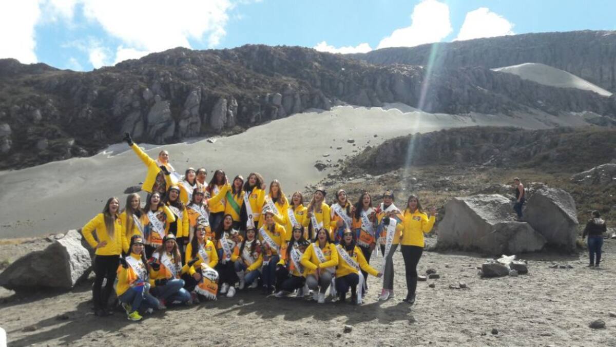 Aspirantes al Reinado Internacional del Café en la Feria de Manizales