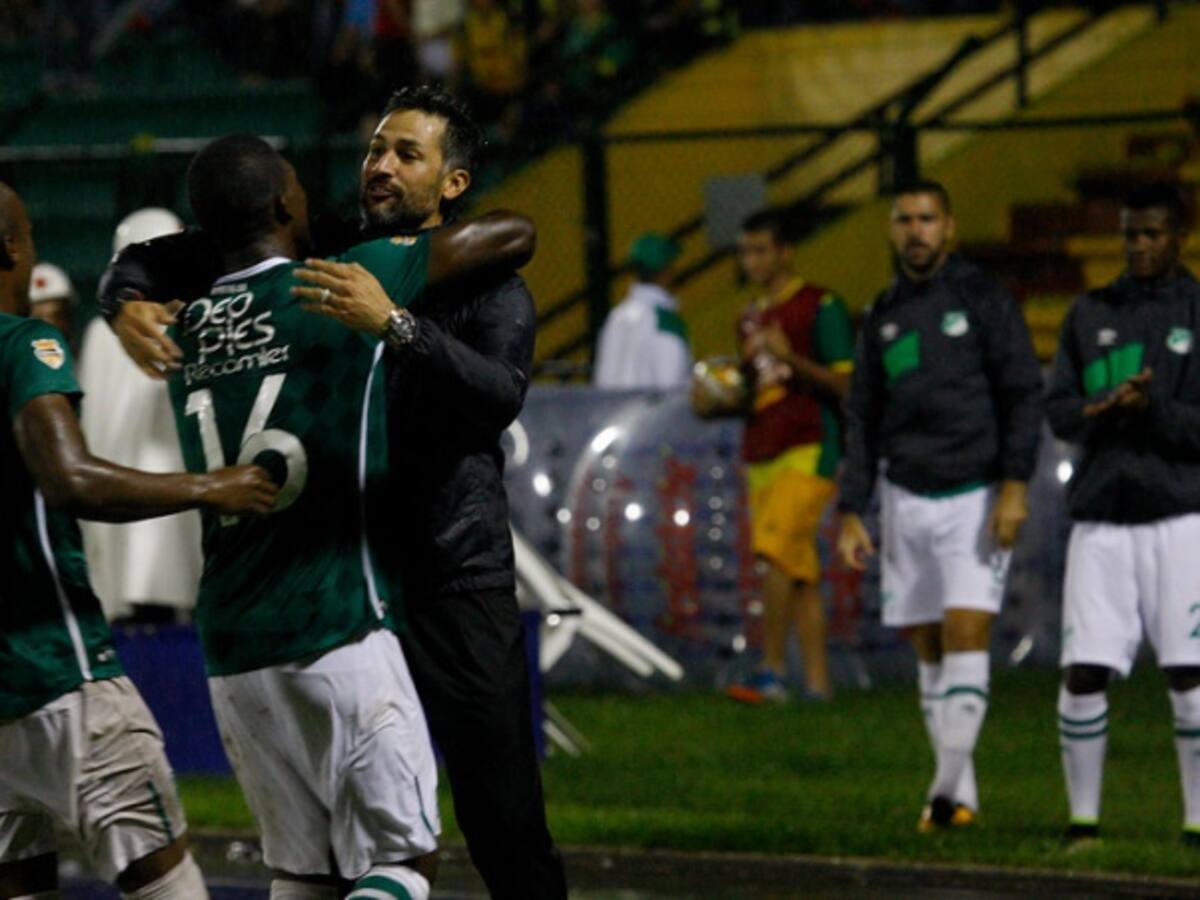 El trofeo de la Copa América Centenario fue presentado en Bogotá