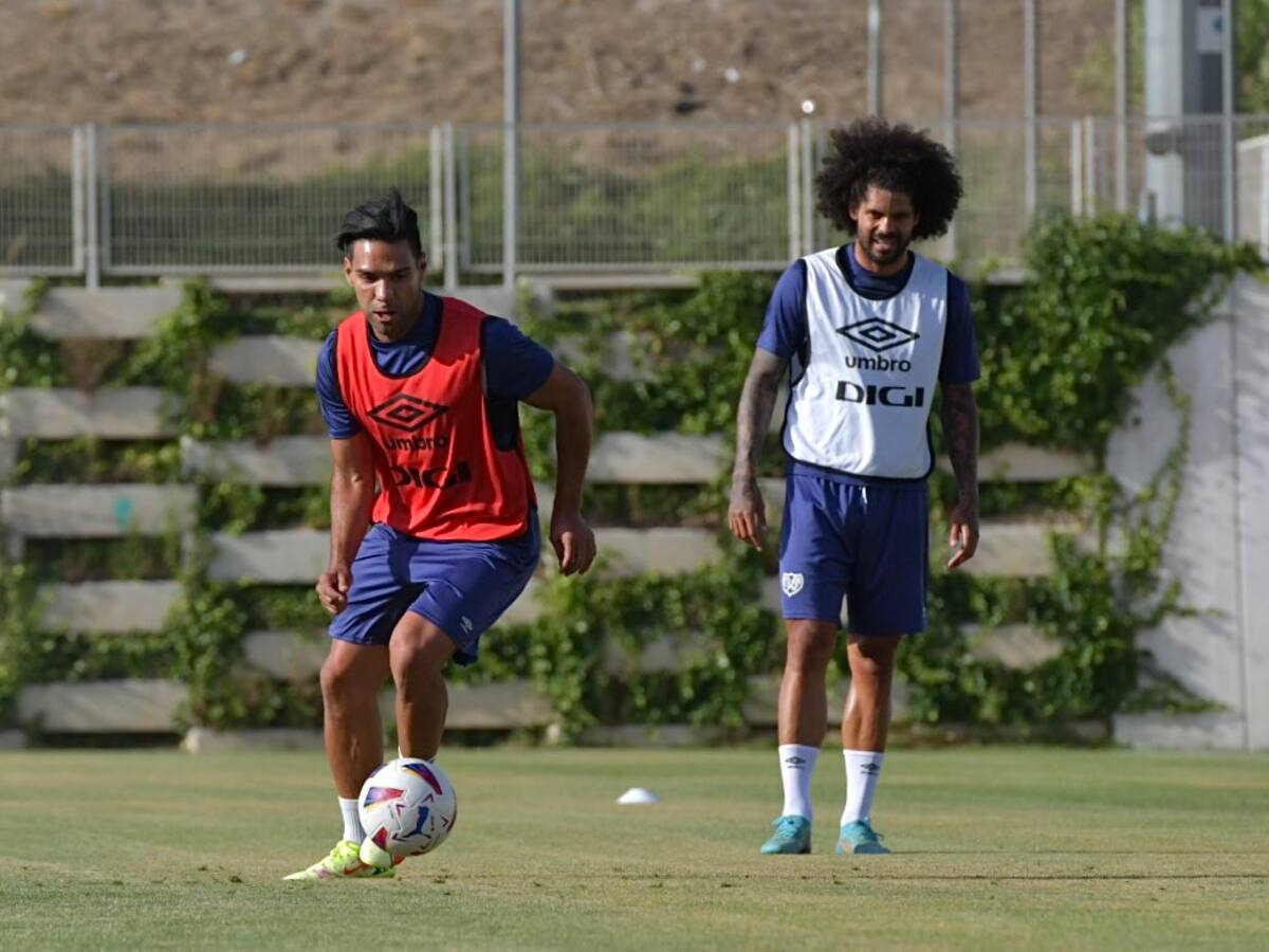 Falcao y una charla con el nuevo DT del Rayo Vallecano en el inicio de la pretemporada