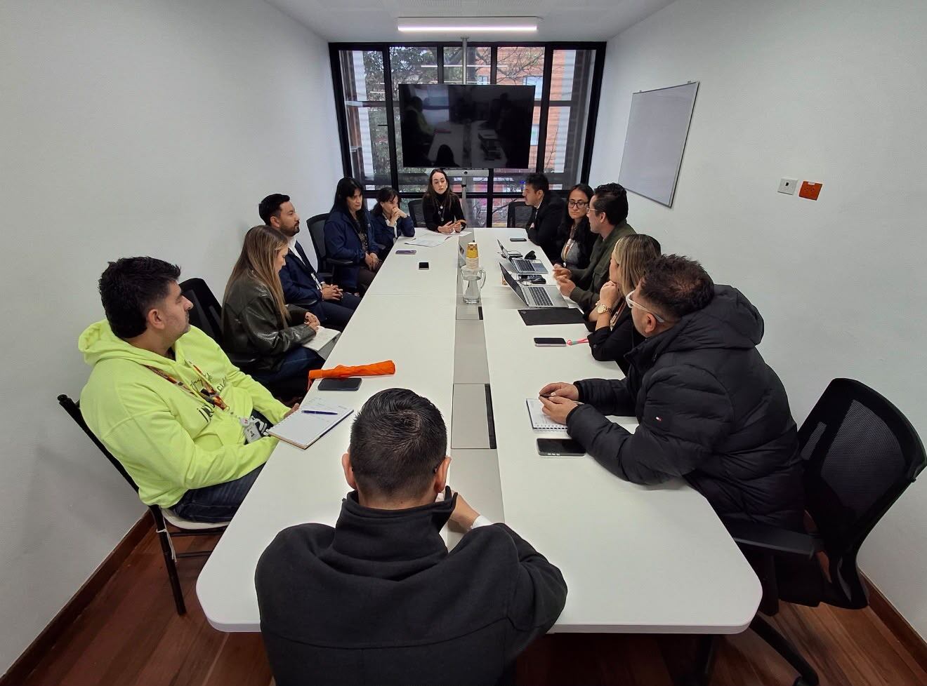 Contraloría de Bogotá verificó contrato de mantenimiento de vehículos del Concejo