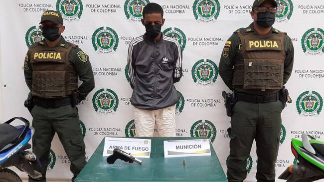 Este hombre en compañía de otros tres sujetos pretendía cometer hurtos en la vía que conduce al corregimiento de La Rinconada