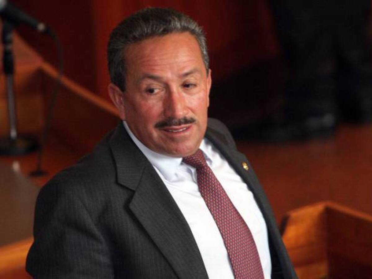 A interrogatorio alias Julián Bolívar por falso testimonio