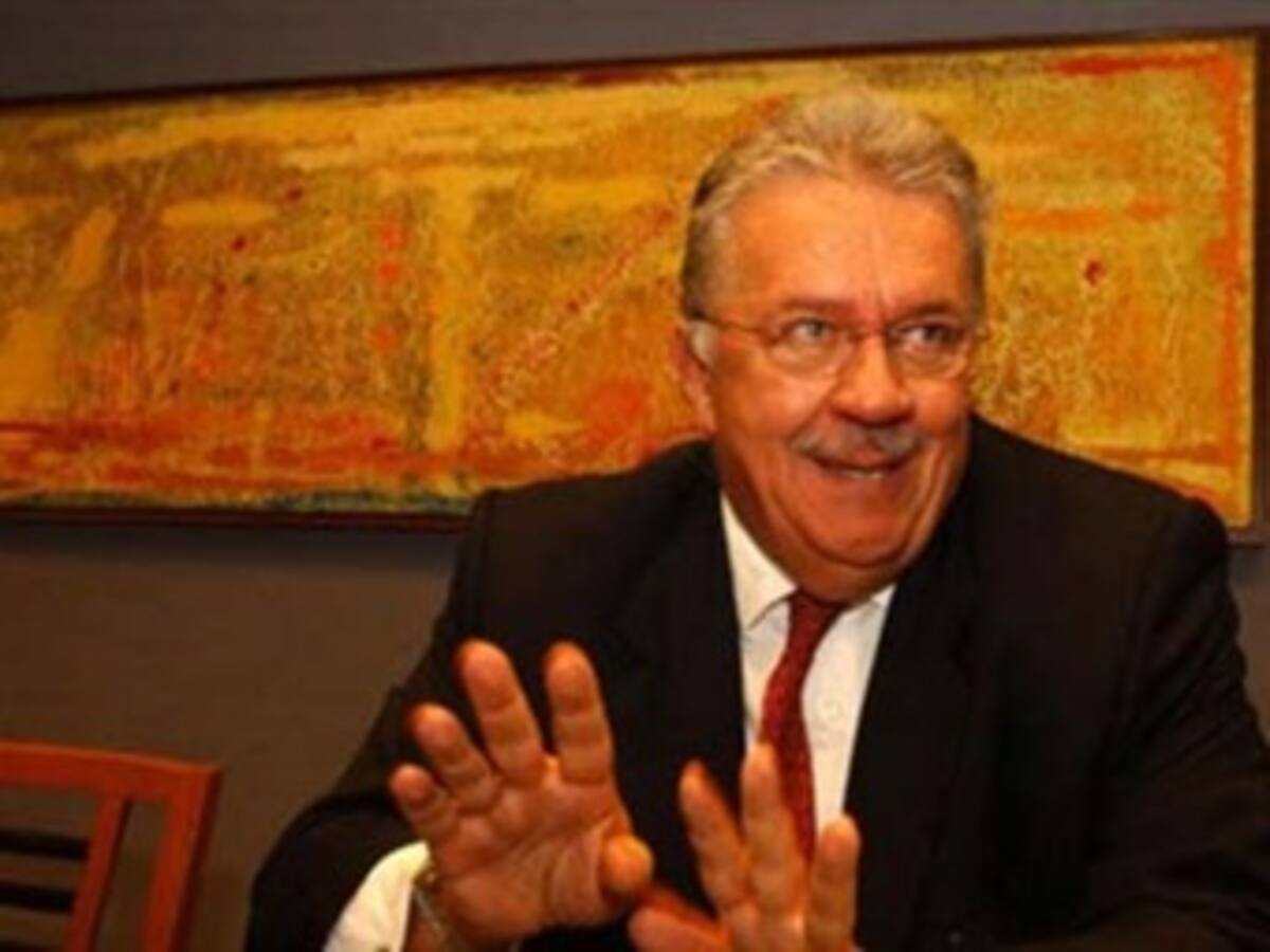 El presidente no puede andar repartiendo subsidios en San Andrés: Hommes
