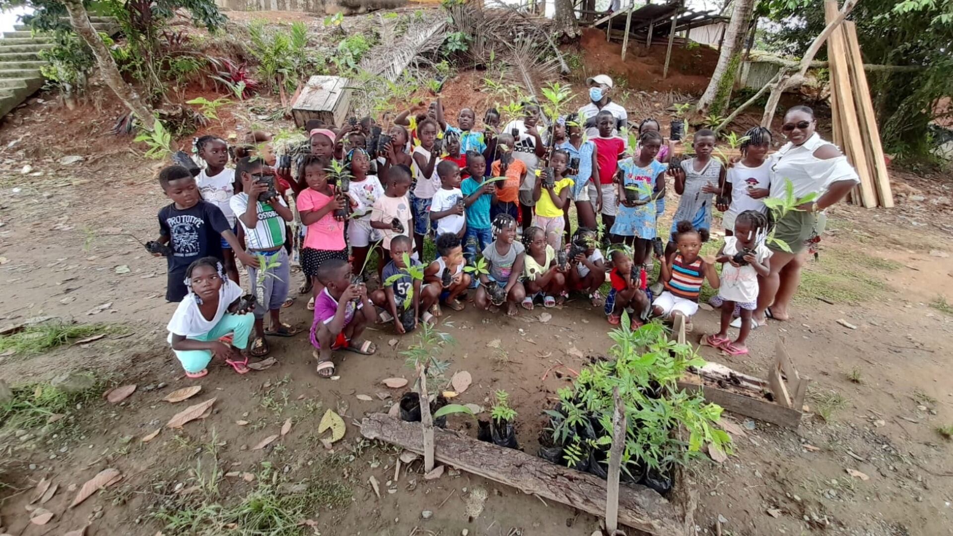 SALVA TERRA nace como un sueño de sus fundadores de poder transmitir a su país los conocimientos adquiridos en la universidad EARTH. | Foto: cortesía, Keiver Palacios