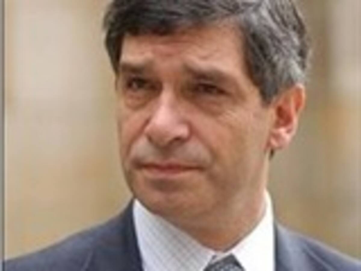 Rafael Pardo: "La Fiscalía debe encontrar a las personas que ordenaron las chuzadas desde el DAS"