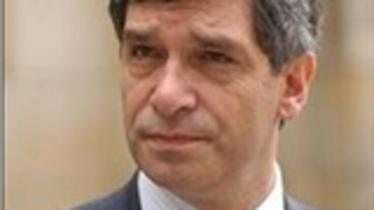 Rafael Pardo: "La Fiscalía debe encontrar a las personas que ordenaron las chuzadas desde el DAS"