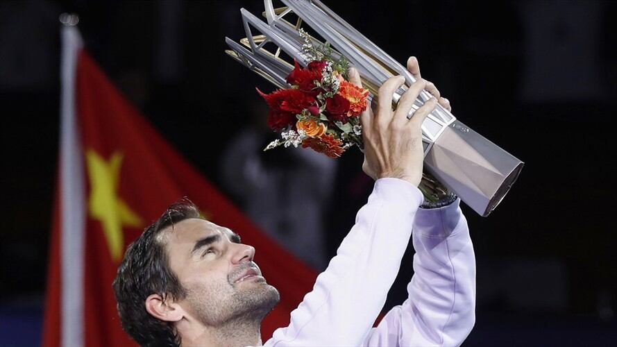 El suizo Roger Federer venció a Rafael Nadal en la final de Shanghái por 6-4 y 6-3. Foto: Associated Press - AP