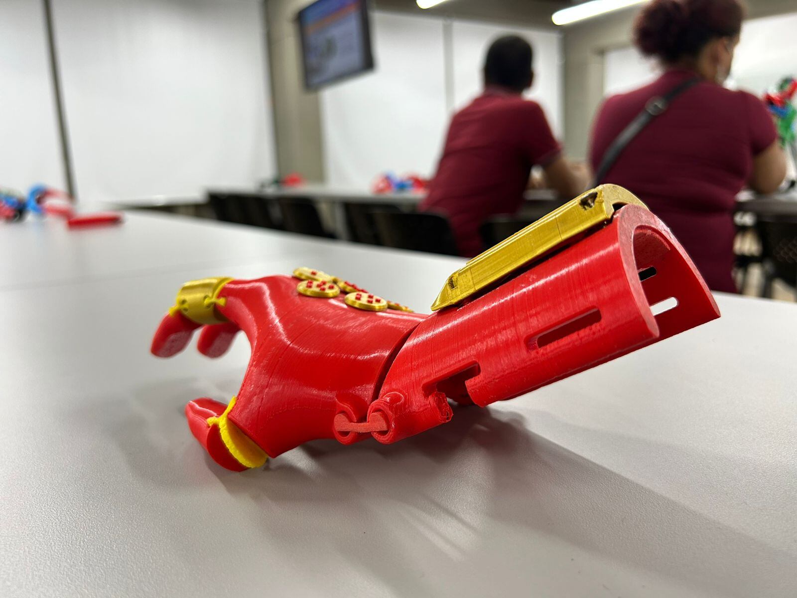 Prótesis que Humanos 3D le suministra a sus beneficiarios. Foto: One Inversión Social