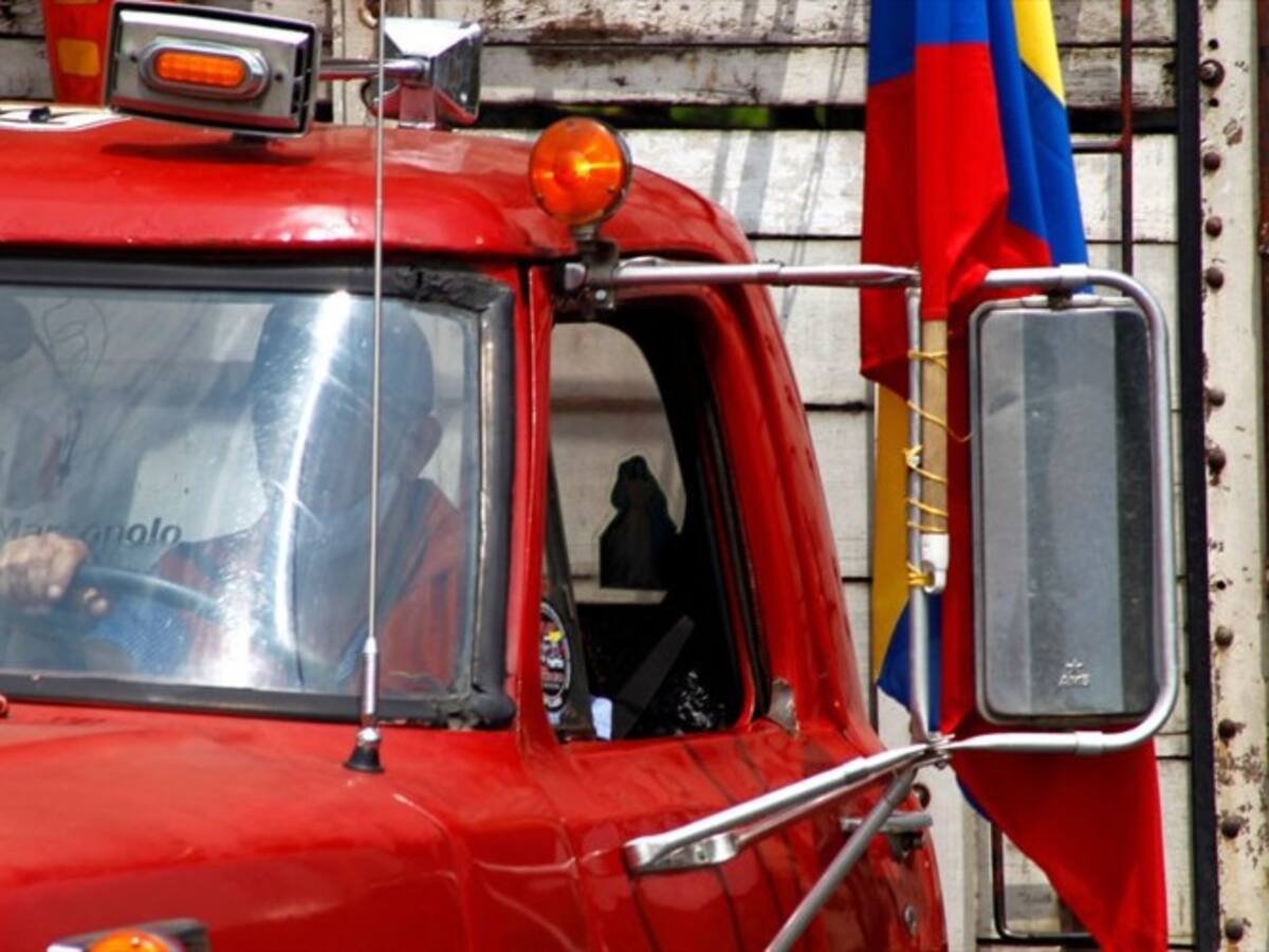 Siguen bloqueos y manifestaciones en carreteras de Colombia este viernes 7 de mayo