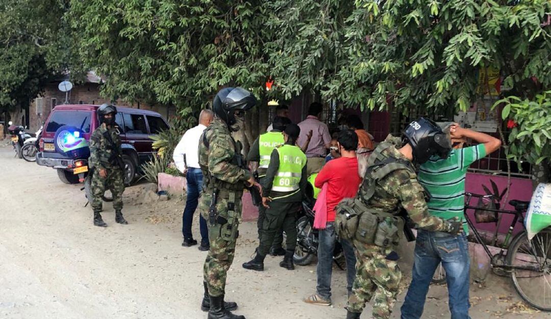 Las autoridades adelantan operativos en el municipio de Flandes. 