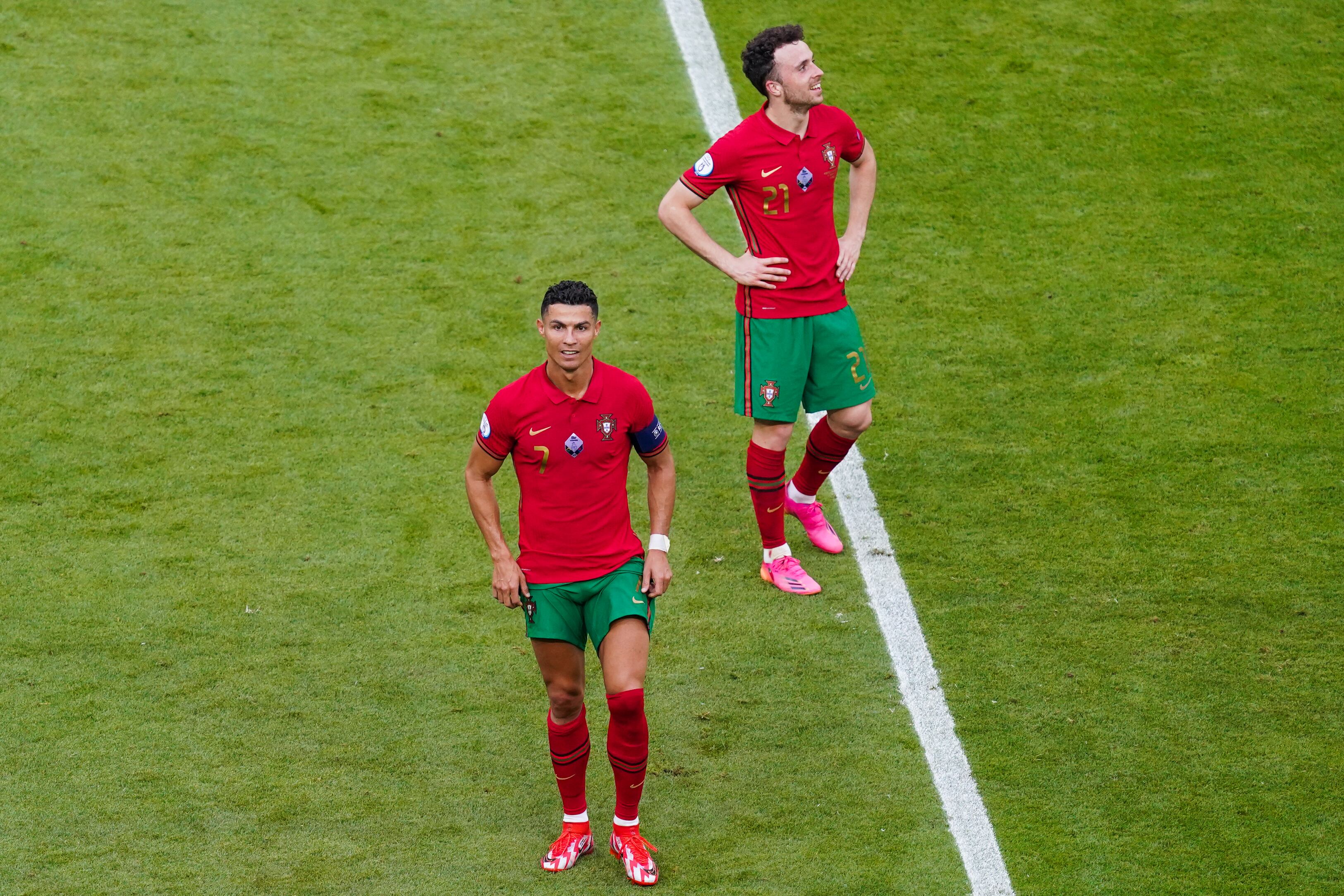 Cristiano Ronaldo y Diogo Jota en la Selección de Portugal