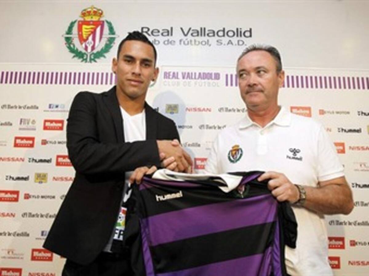 Gilberto García fue presentando como nuevo jugador del Real Valladolid