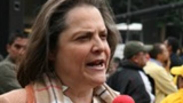 Clara López, secretaria de Gobierno de Bogotá, rechaza presencia de fuerza pública en universidades, en los términos que sostiene el presidente Uribe