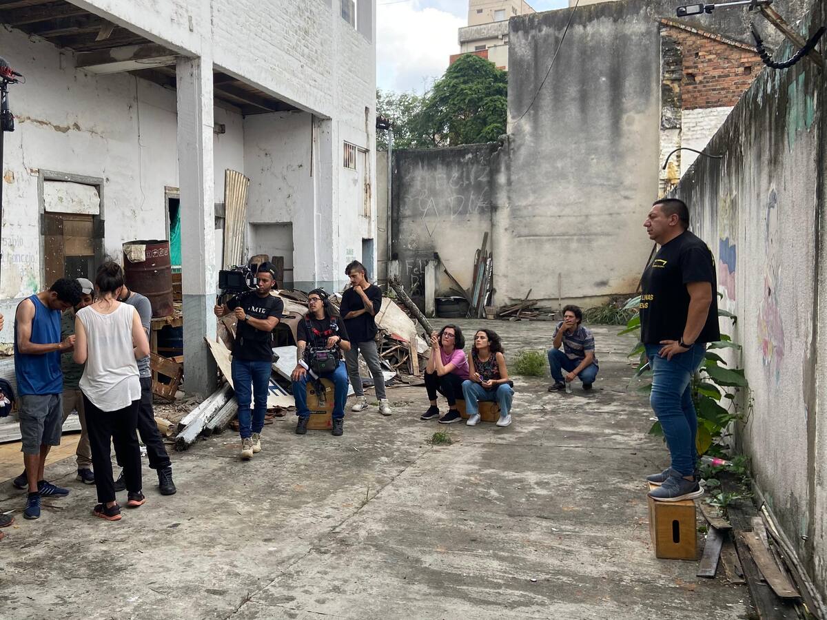 Las historias de la juventud y sus realidades en las calles bogotanas en “Tres Lunas Nuevas”