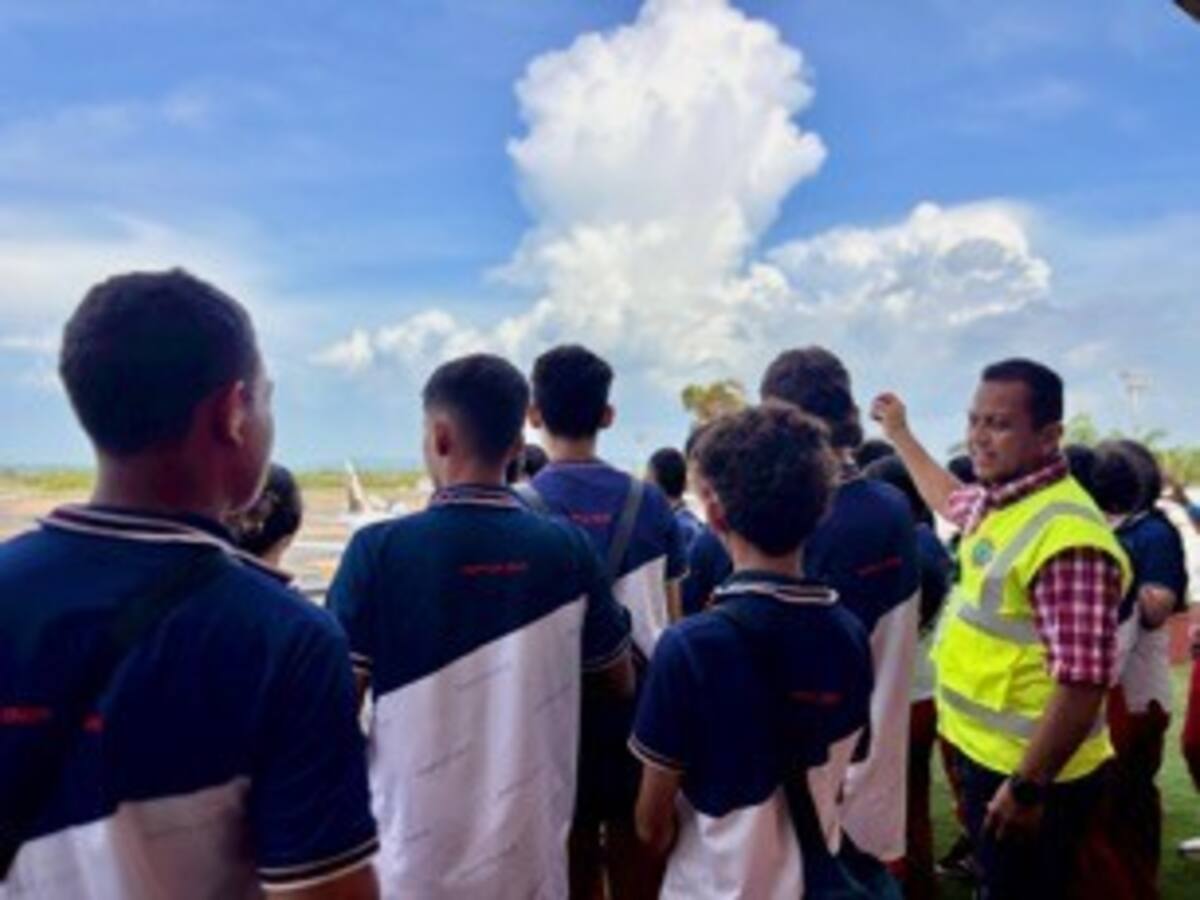 80 estudiantes de Sincelejo visitaron el Aeropuerto Internacional Rafael Núñez