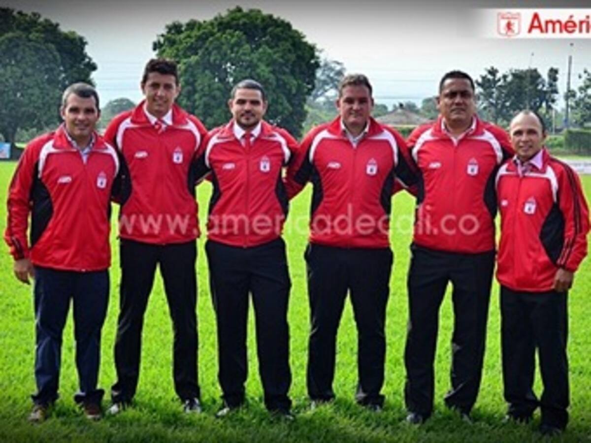 "Estoy preparado para dirigir al América": John Jairo López