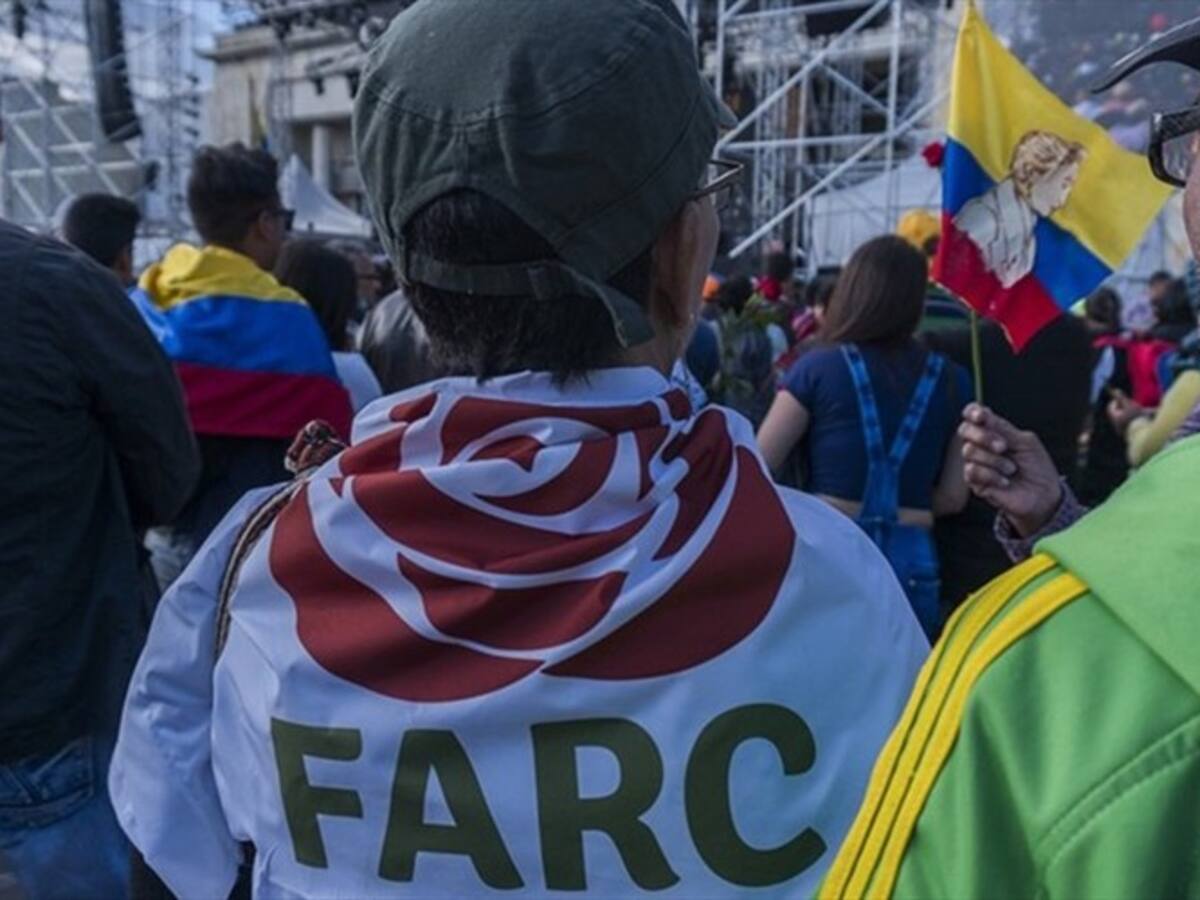 Farc y Eln acuerdan mecanismo conjunto para defender proceso de paz