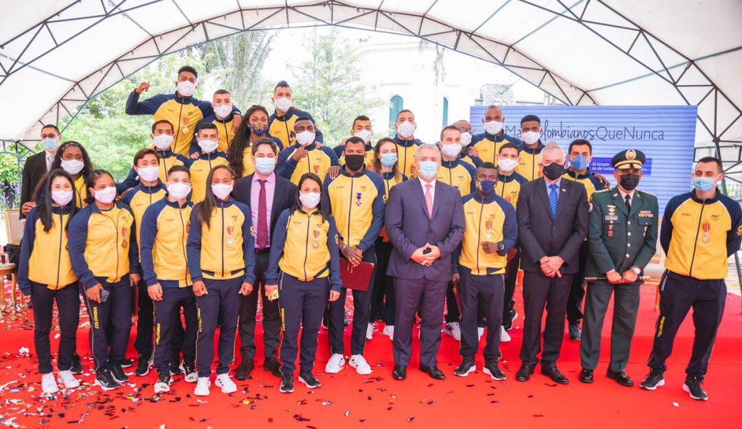 Presidente Iván Duque y deportistas colombianos