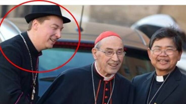 Falso obispo se logra colar en reunión de cárdenales preparatoria al cónclave