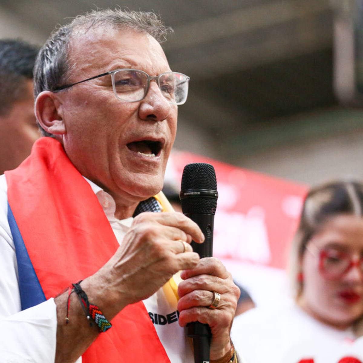 Hay gente en el Gobierno que estaría feliz de que el presidente fuera Roy Barreras: Xavier Vendrell