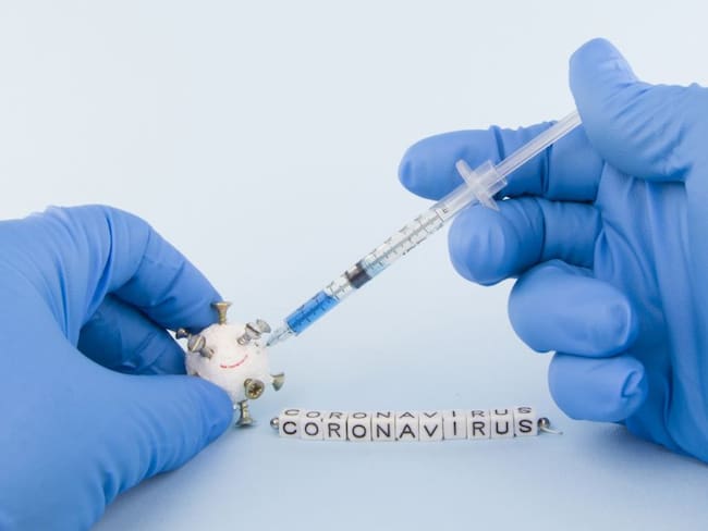 Demanda a nivel Andino contra laboratorios por la venta de vacunas