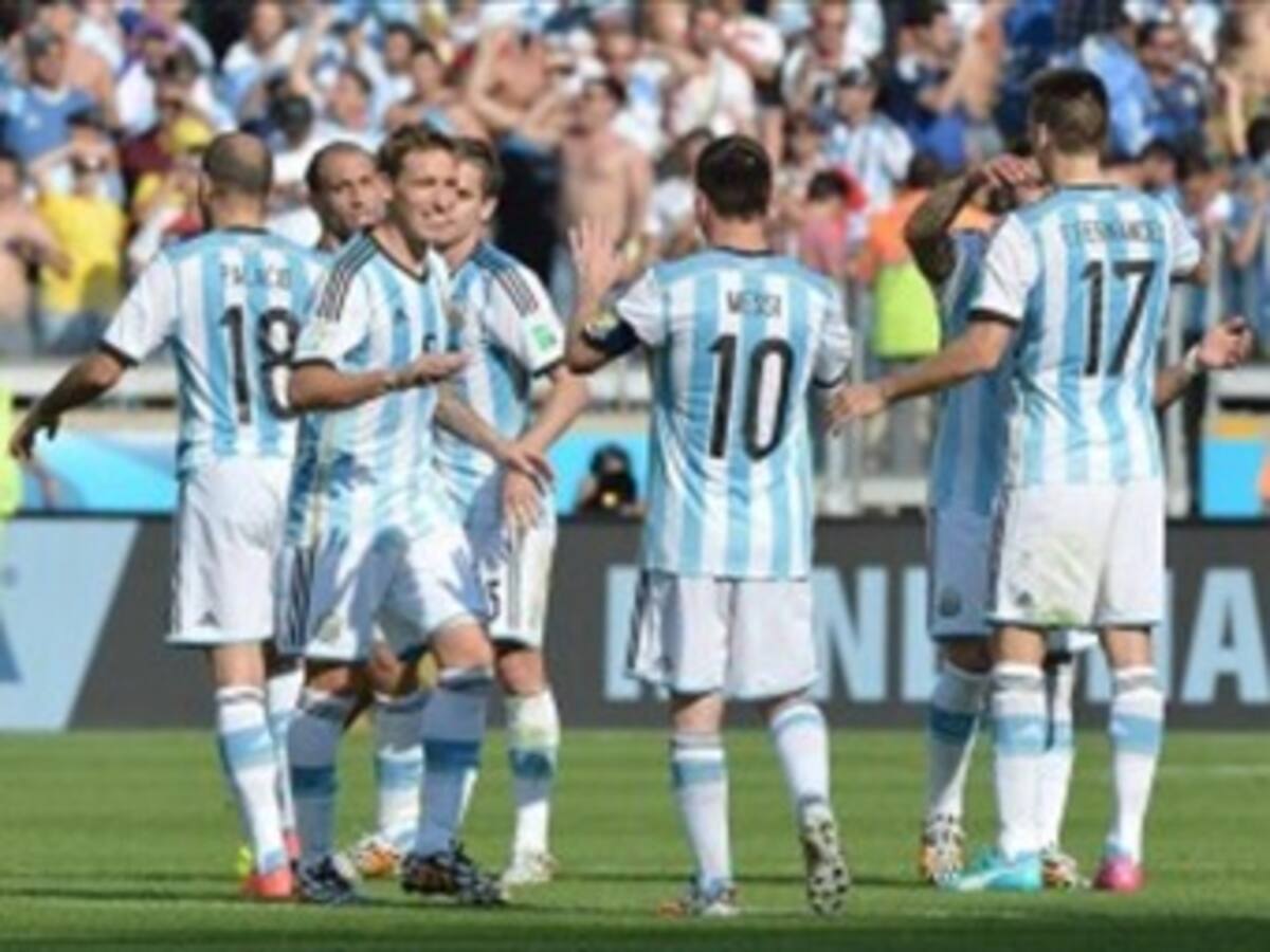 Hinchas creen que la final será Brasil-Argentina